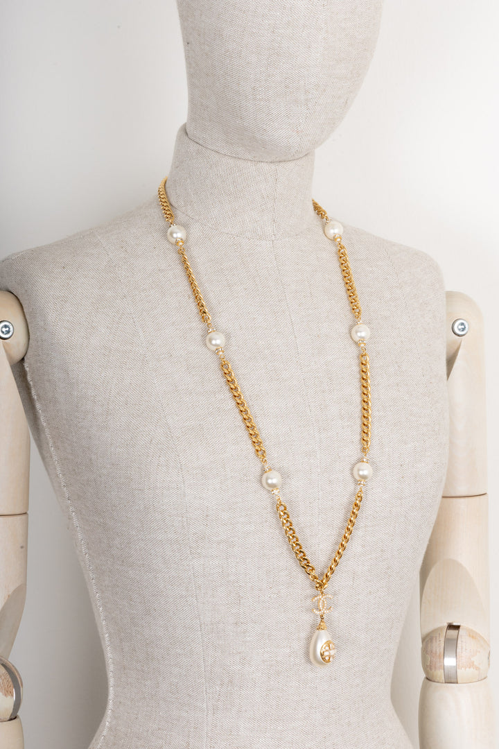 CHANEL Pearl Necklace 2020 Gold