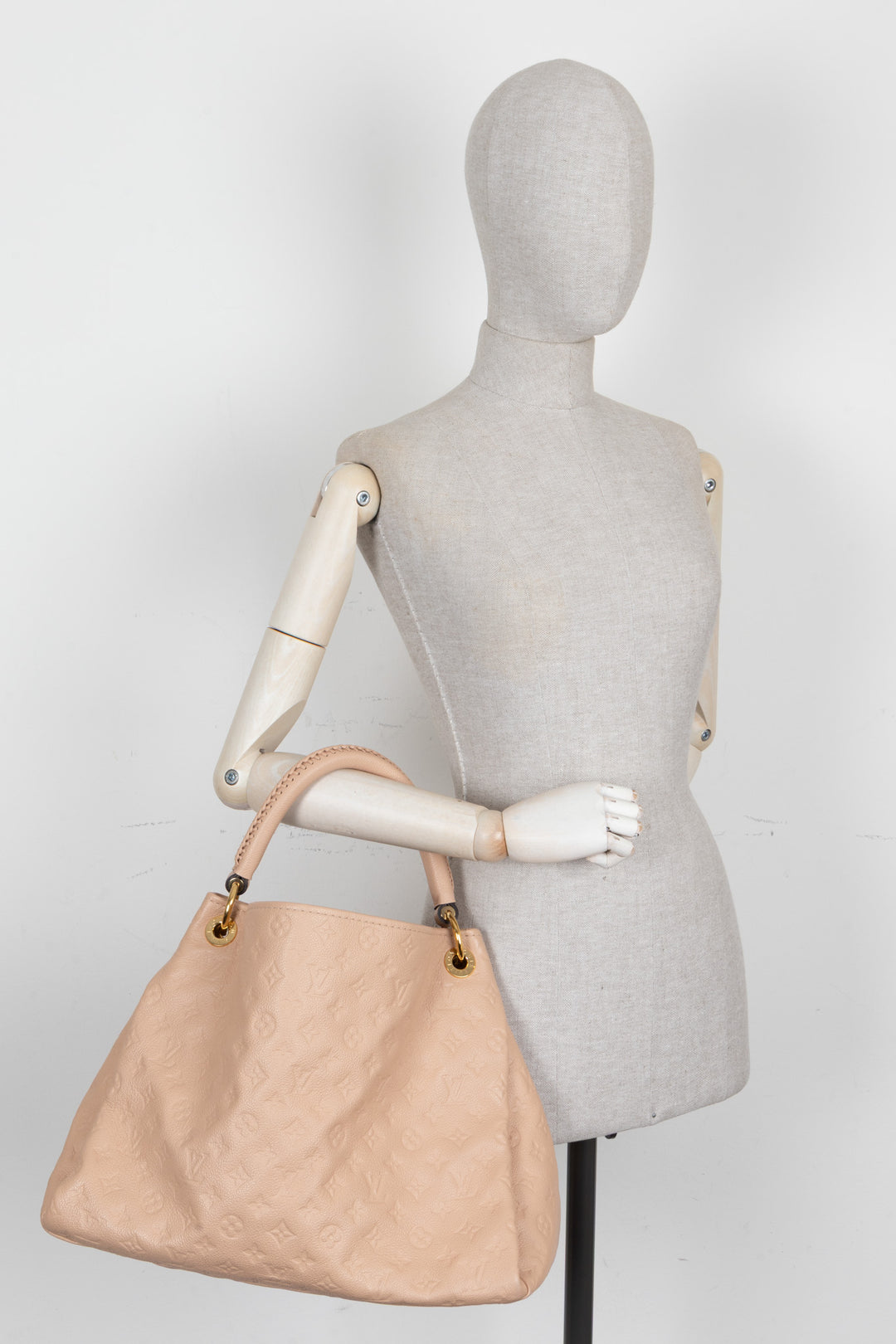 LOUIS VUITTON Artsy MM Empreinte Leather Cream
