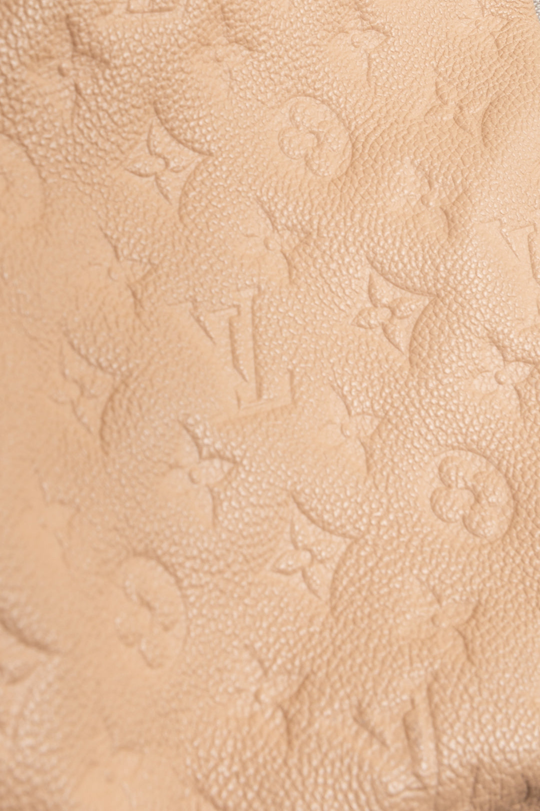 LOUIS VUITTON Artsy MM Empreinte Leather Cream
