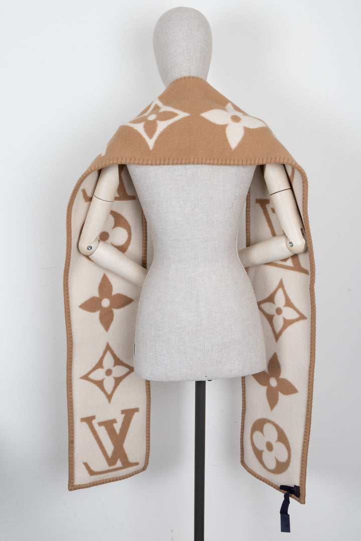 Écharpe LOUIS VUITTON Sweet Dreams en cachemire beige