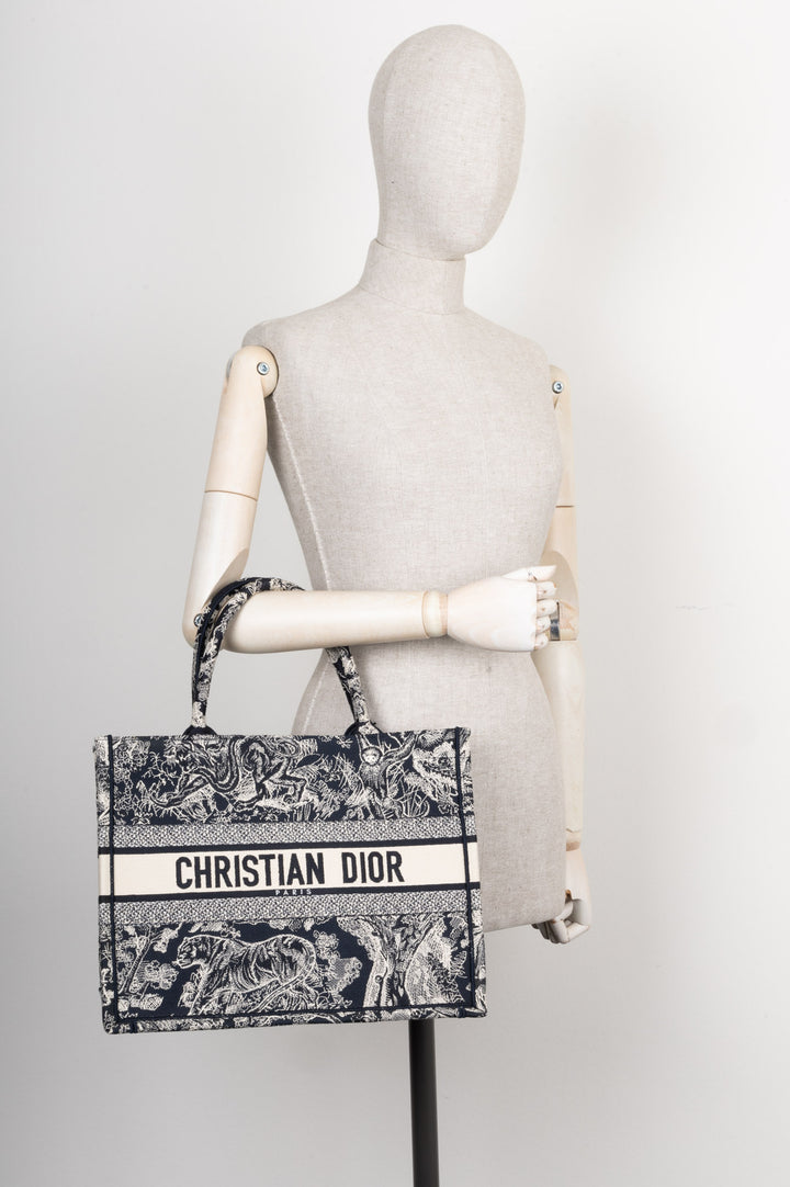 CHRISTIAN DIOR Book Tote Blue & White