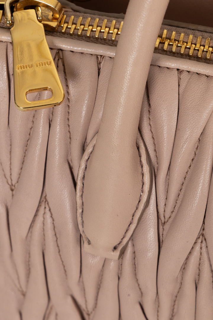 Sac cabas MIU MIU en cuir nappa matelassé rose