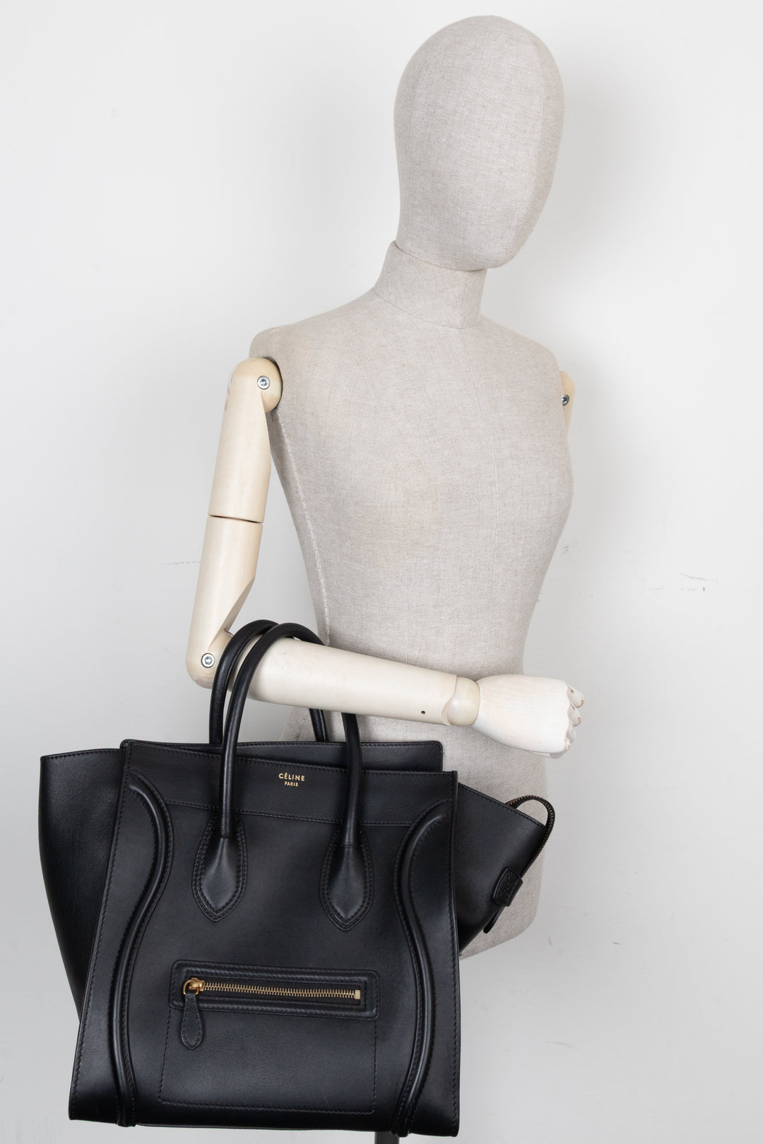 CELINE Medium Phantom Luggage Tote Black