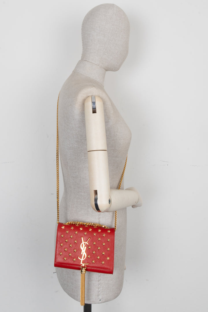 Sac bandoulière SAINT LAURENT WOC Kate à pompon étoile rouge
