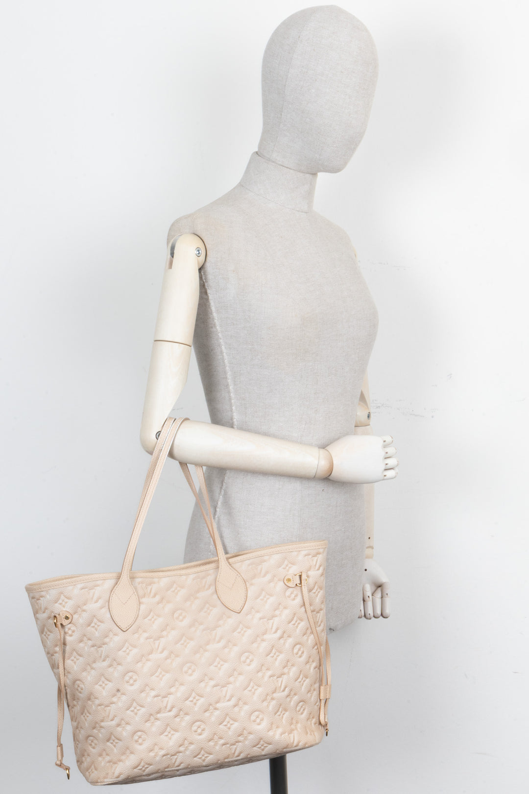 LOUIS VUITTON Stardust Empreinte Neverfull MM Leather Beige