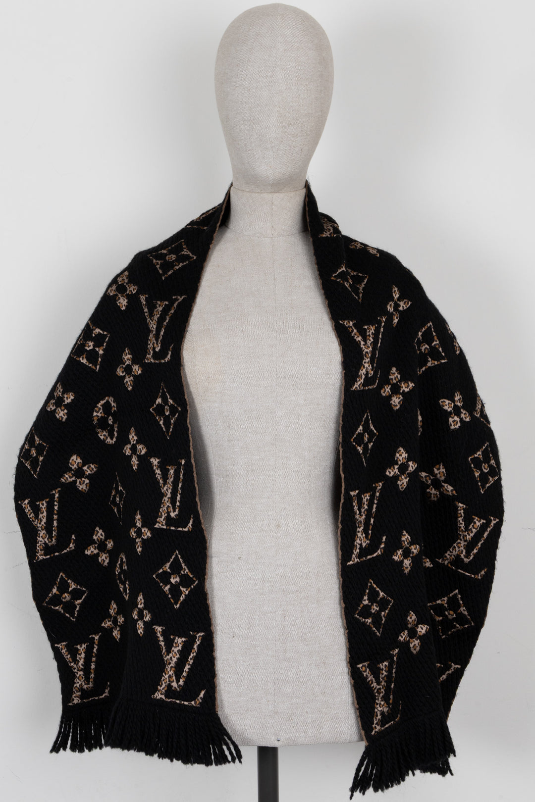 Écharpe Logomania Louis Vuitton motif léopard en laine noir