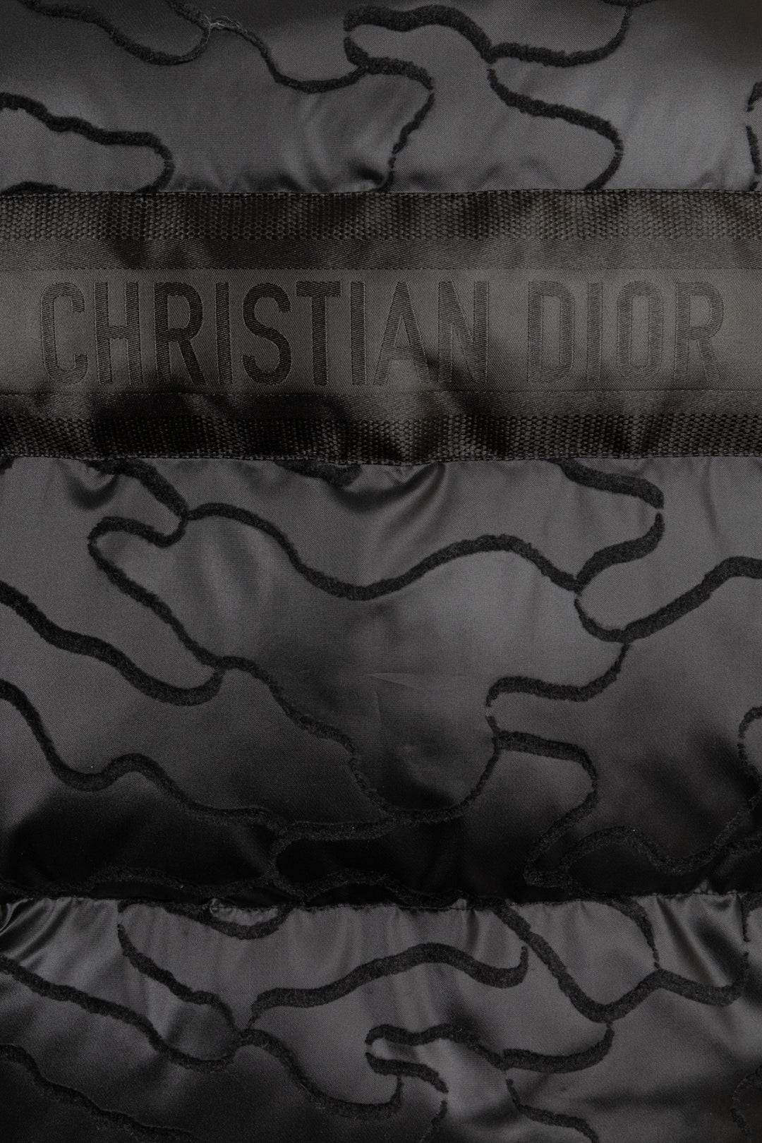 Gilet en duvet matelassé motif camouflage CHRISTIAN DIOR noir