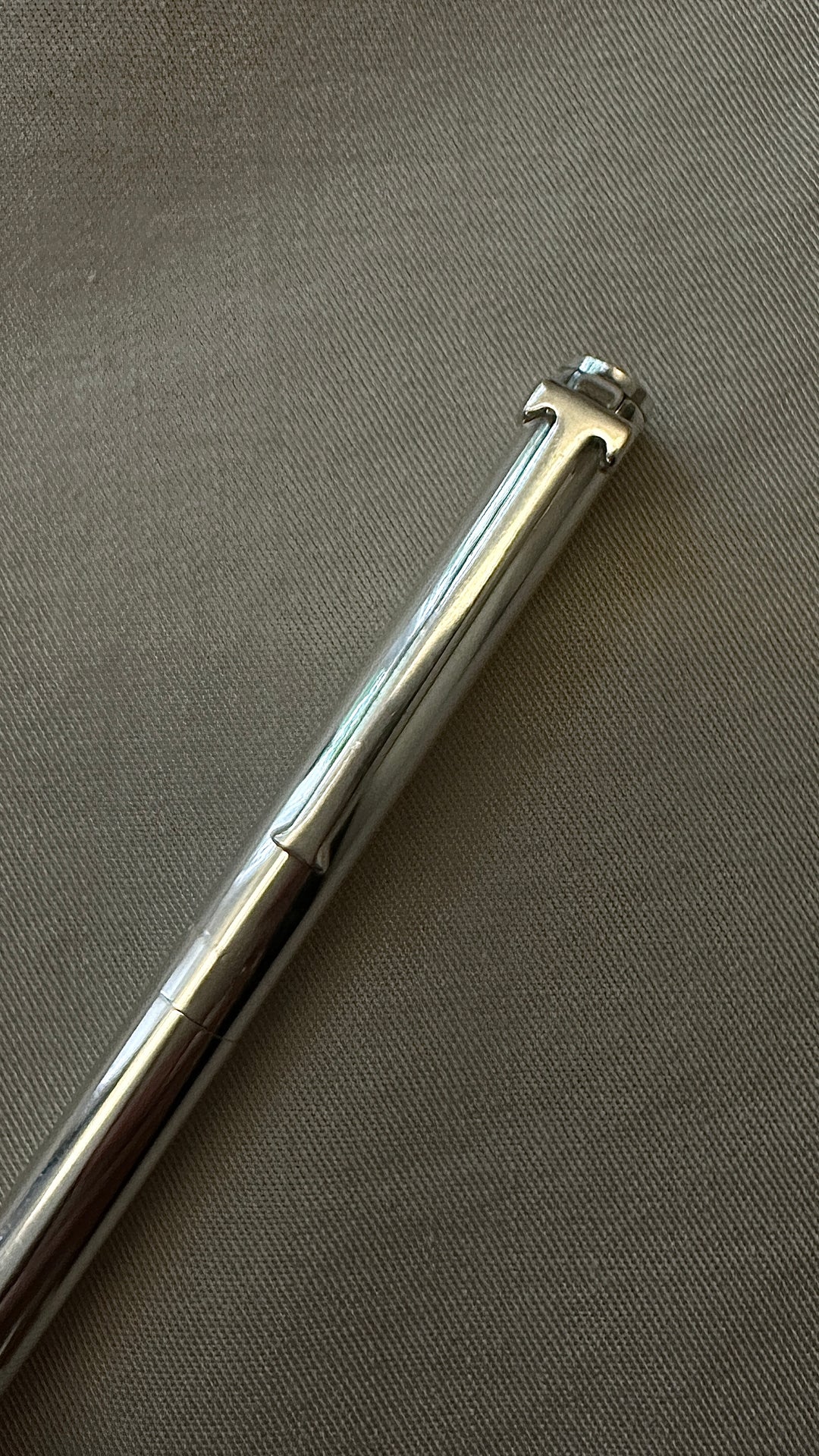 TIFFANY&CO T-Clip Rollerball Pen Silber