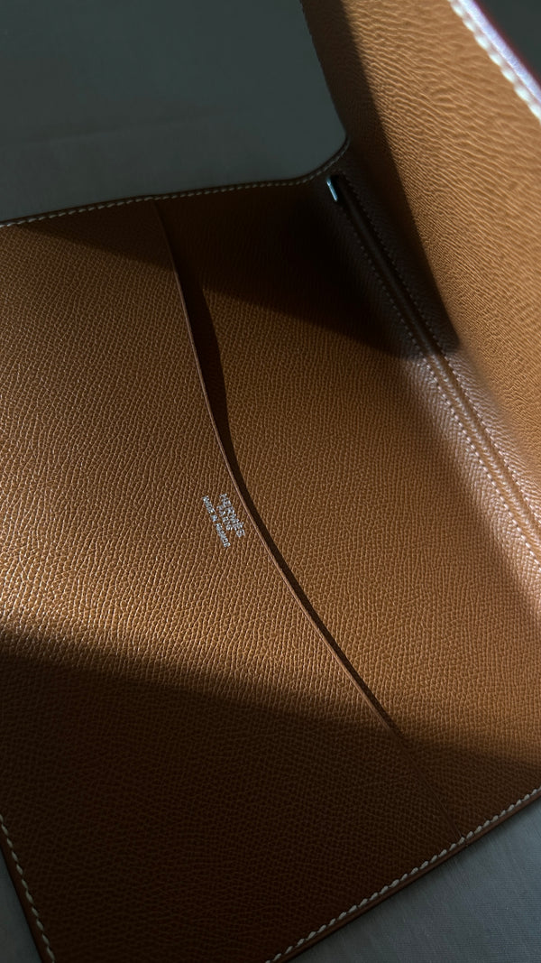 HERMÈS Globe Trotter Agenda Courchevel Gold