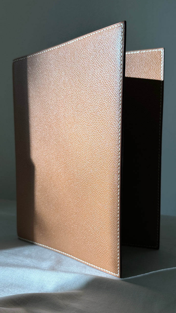 HERMES Globe Trotter Agenda Courchevel Gold
