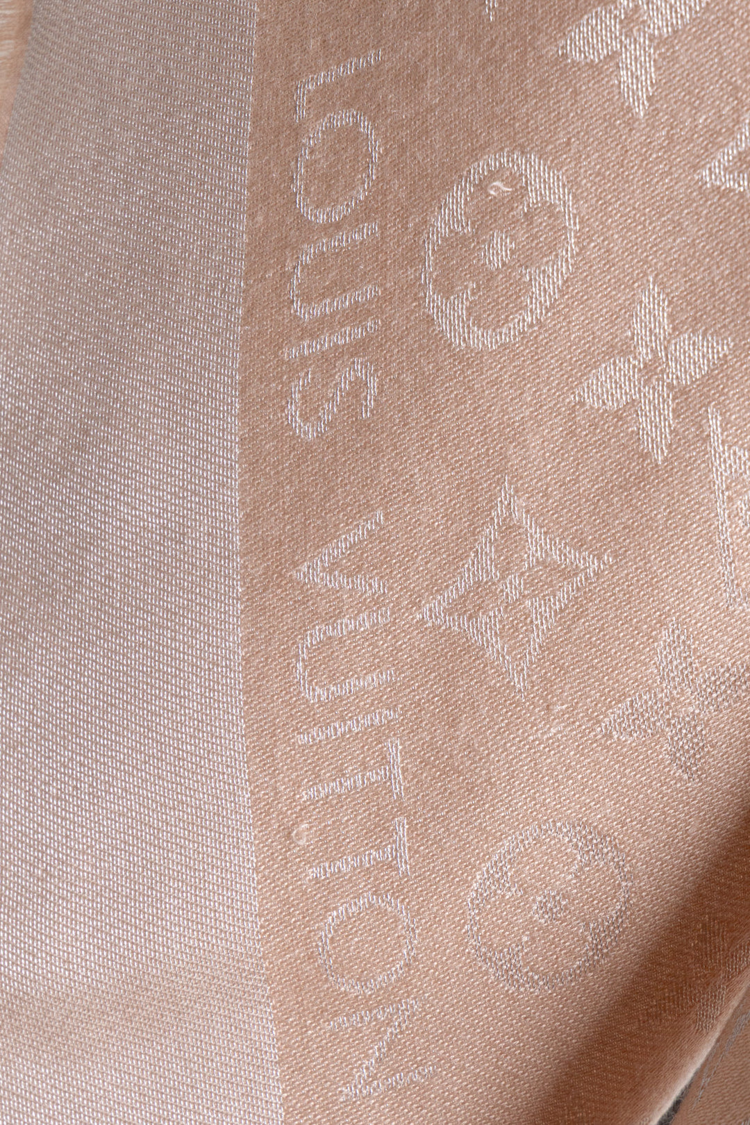 LOUIS VUITTON Fringed MNG Scarf Pink