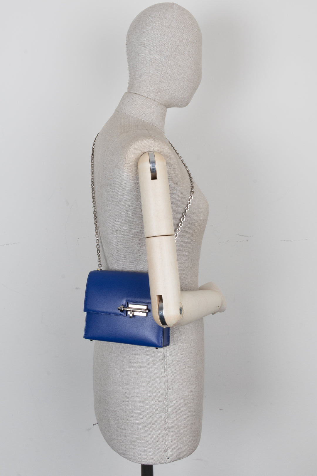 HERMÈS Verrou Chaine Mini Crossbody Bag Tadelakt Bleu Electrique