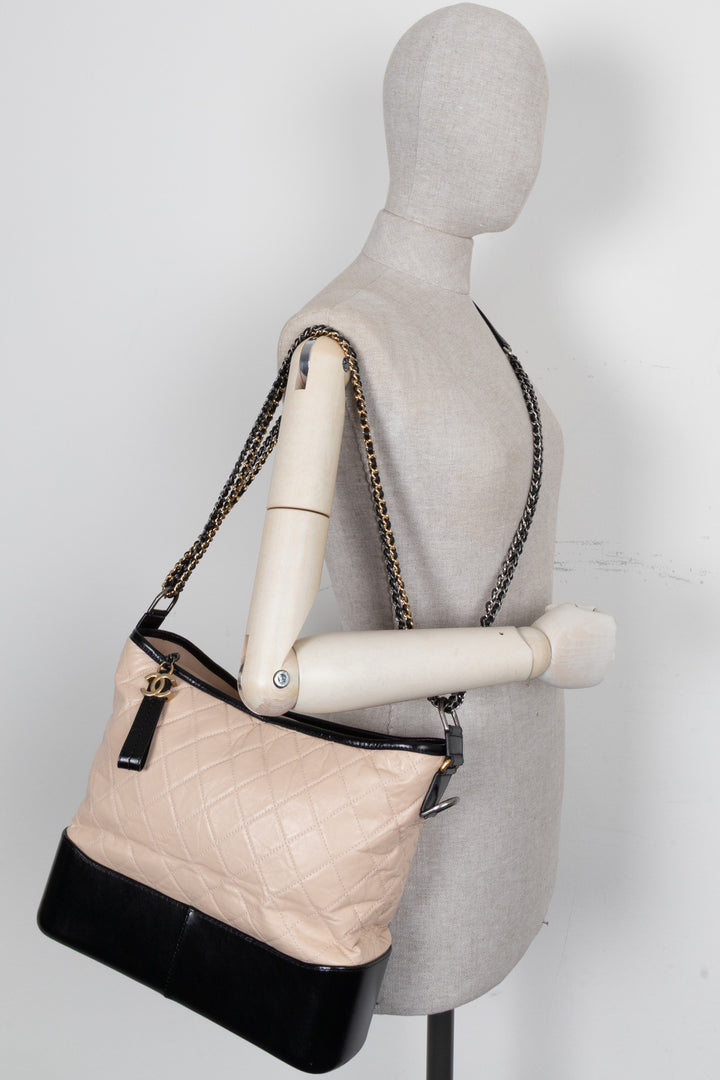 CHANEL Gabrielle Cuir Nude Moyen