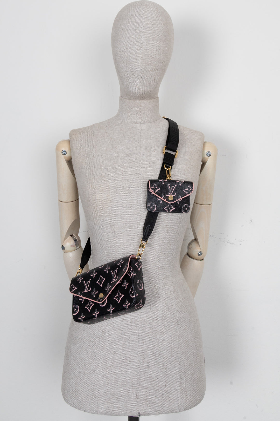 LOUIS VUITTON Félicie Strap & Go Crossbody Bag Black