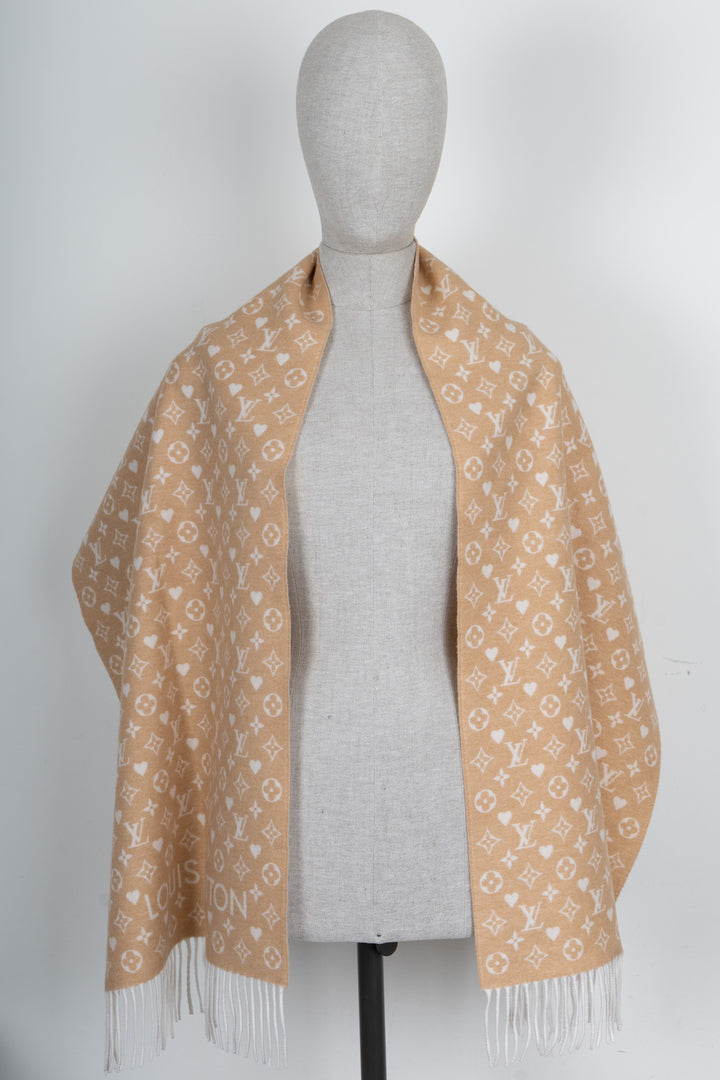 Écharpe Louis Vuitton Game On cœurs laine beige