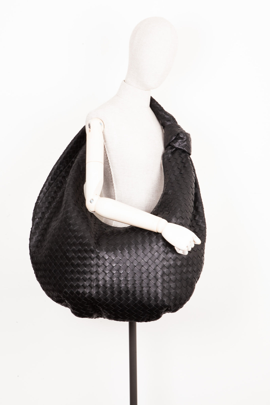 BOTTEGA VENETA Maxi Jodie Bag Black