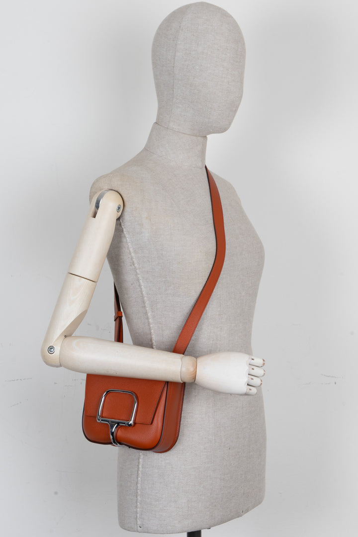 HERMÈS Mini sac Della Cavalleria II en cuir Epsom orange
