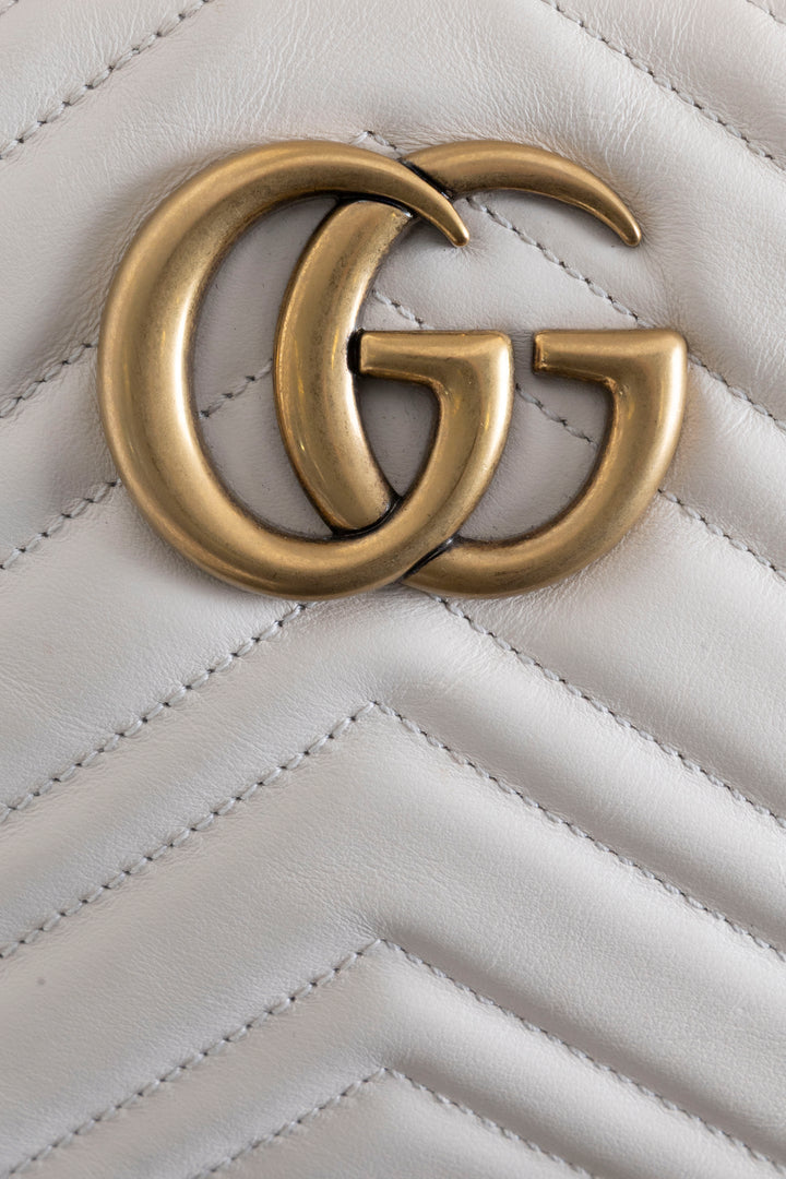GUCCI Medium Marmont Camera Bag Leather Off-White