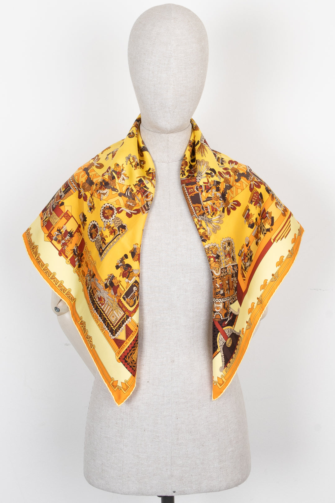 HERMÈS Astres Et Soleils 90 Scarf Silk Yellow Orange
