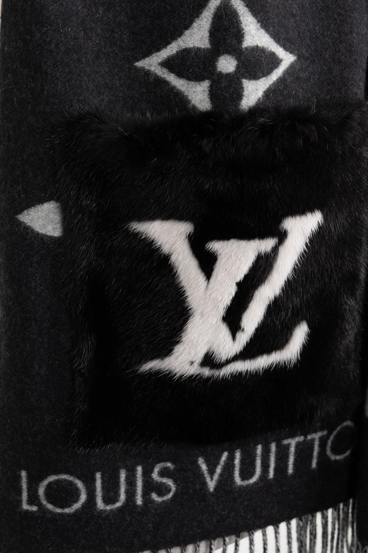 LOUIS VUITTON Cold Reykjavik Mink Pocket Scarf Cashmere Black