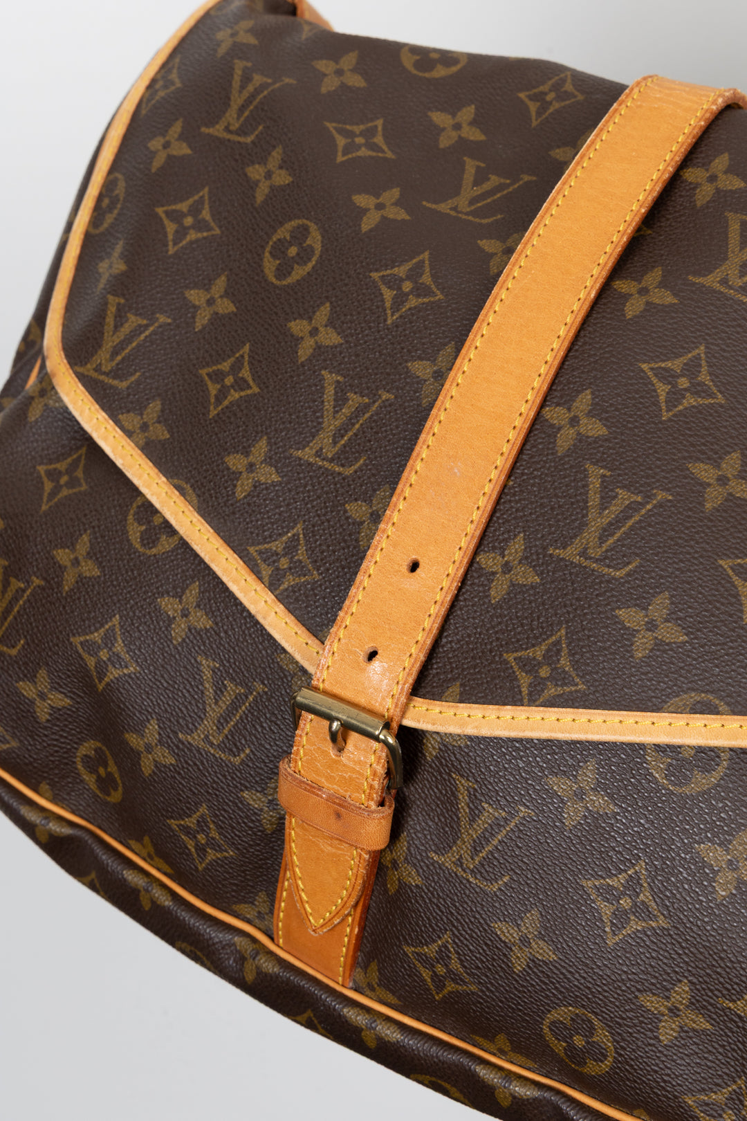 LOUIS VUITTON Saumur 35 Bag MNG Canvas