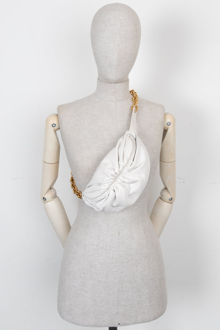 BOTTEGA VENETA The Belt Chain Pouch Chalk