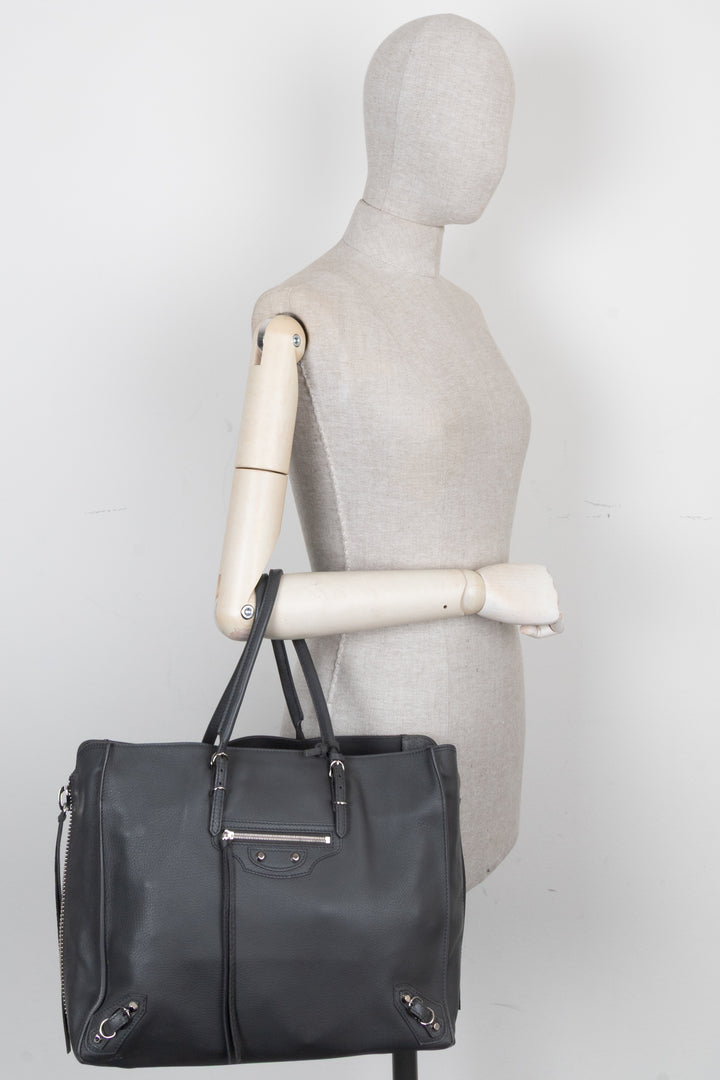 Sac cabas zippé BALENCIAGA Paper B4 gris