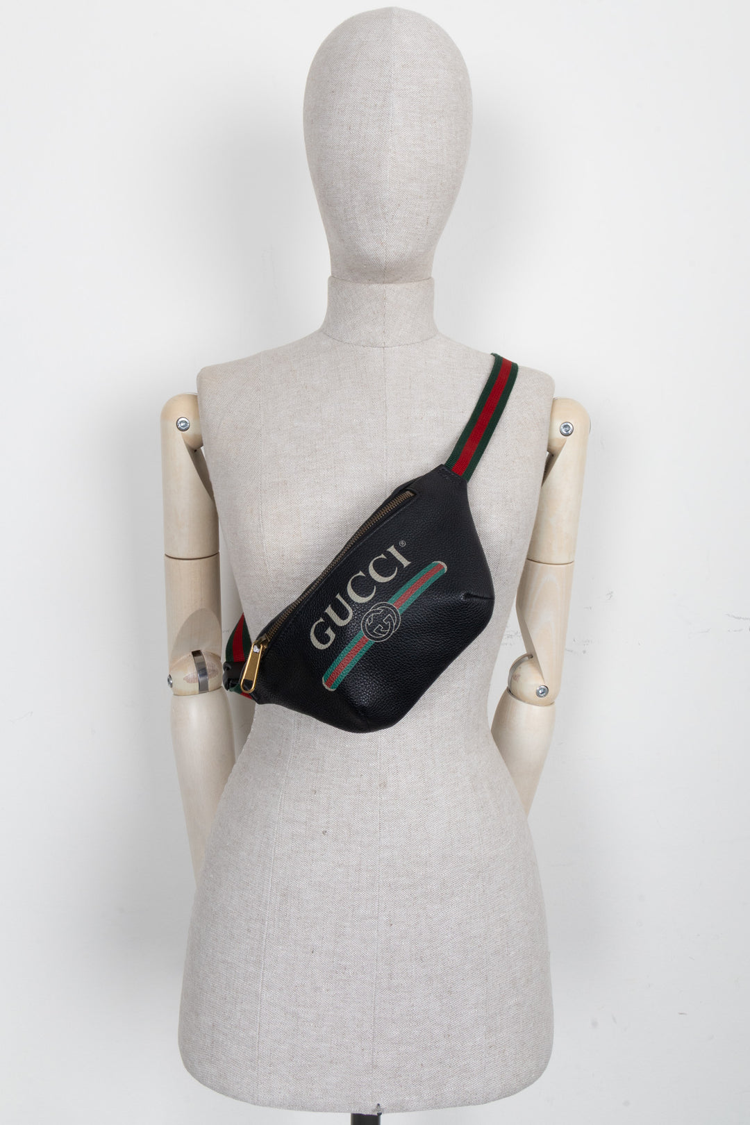 GUCCI Bum Bag Small Black