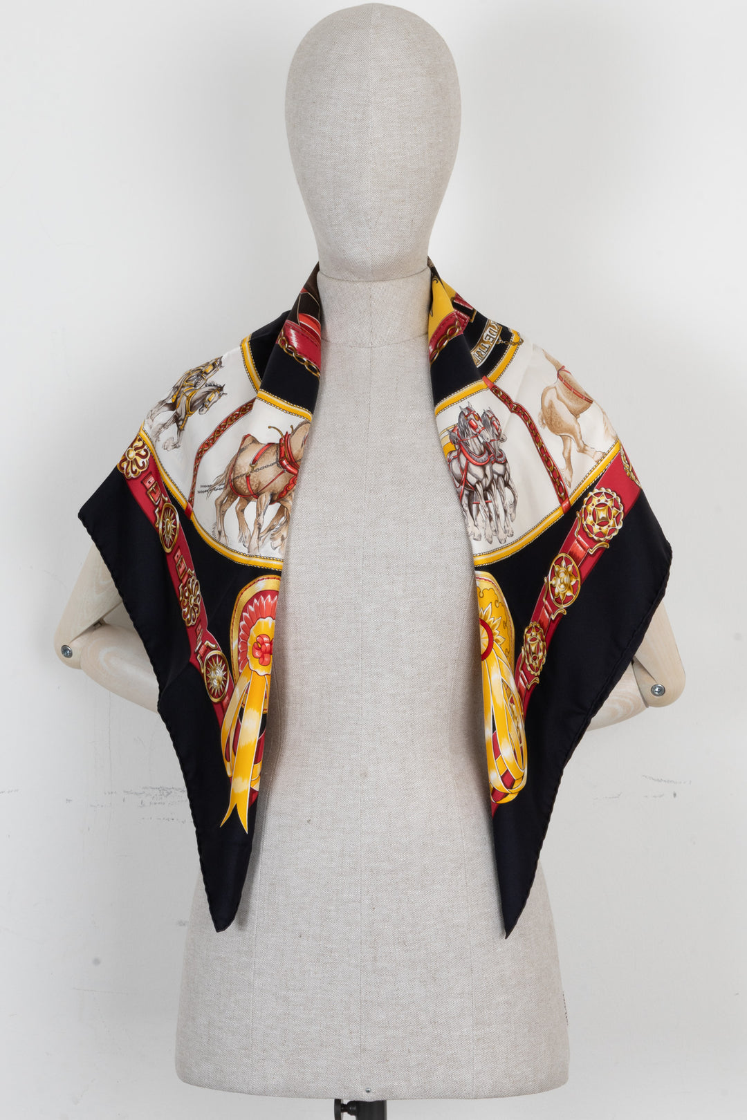 HERMÈS L'Ombrelle Magique Carré 90 Silk Multicolor