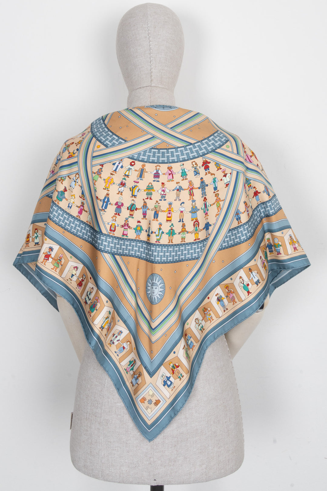 HERMÈS Donner La Main 90 Scarf Beige Blue