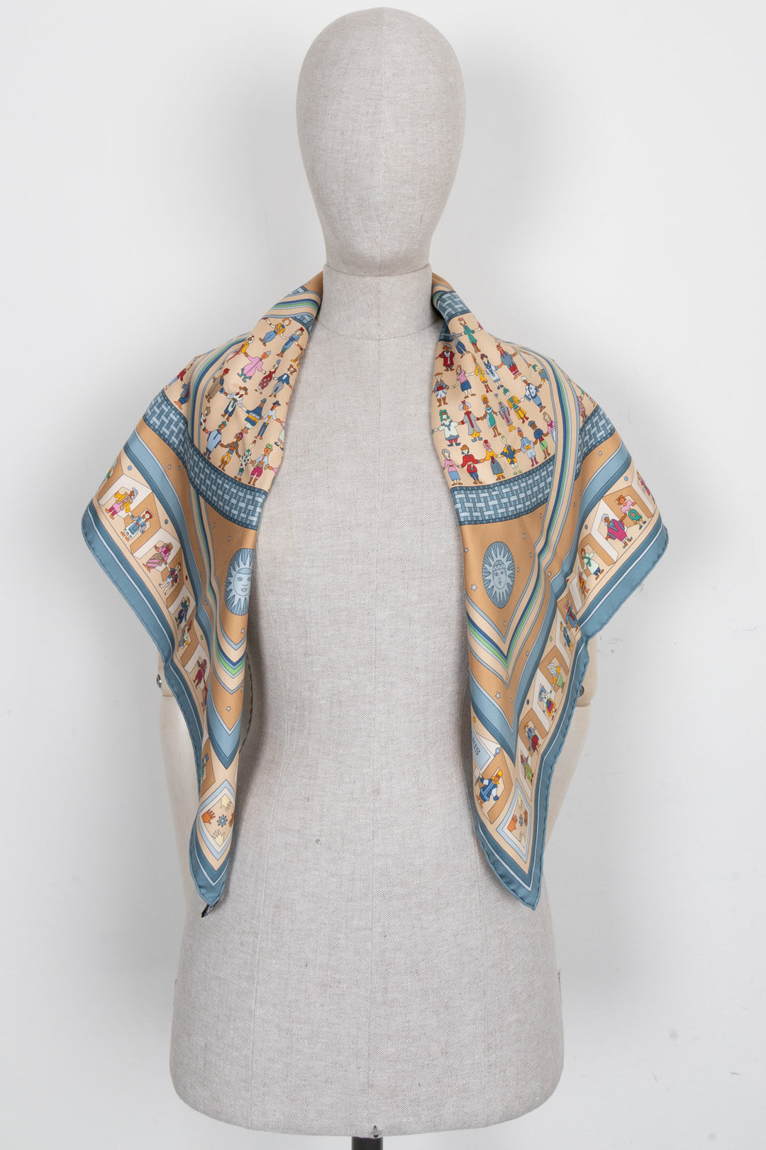 HERMÈS Donner La Main 90 Scarf Beige Blue