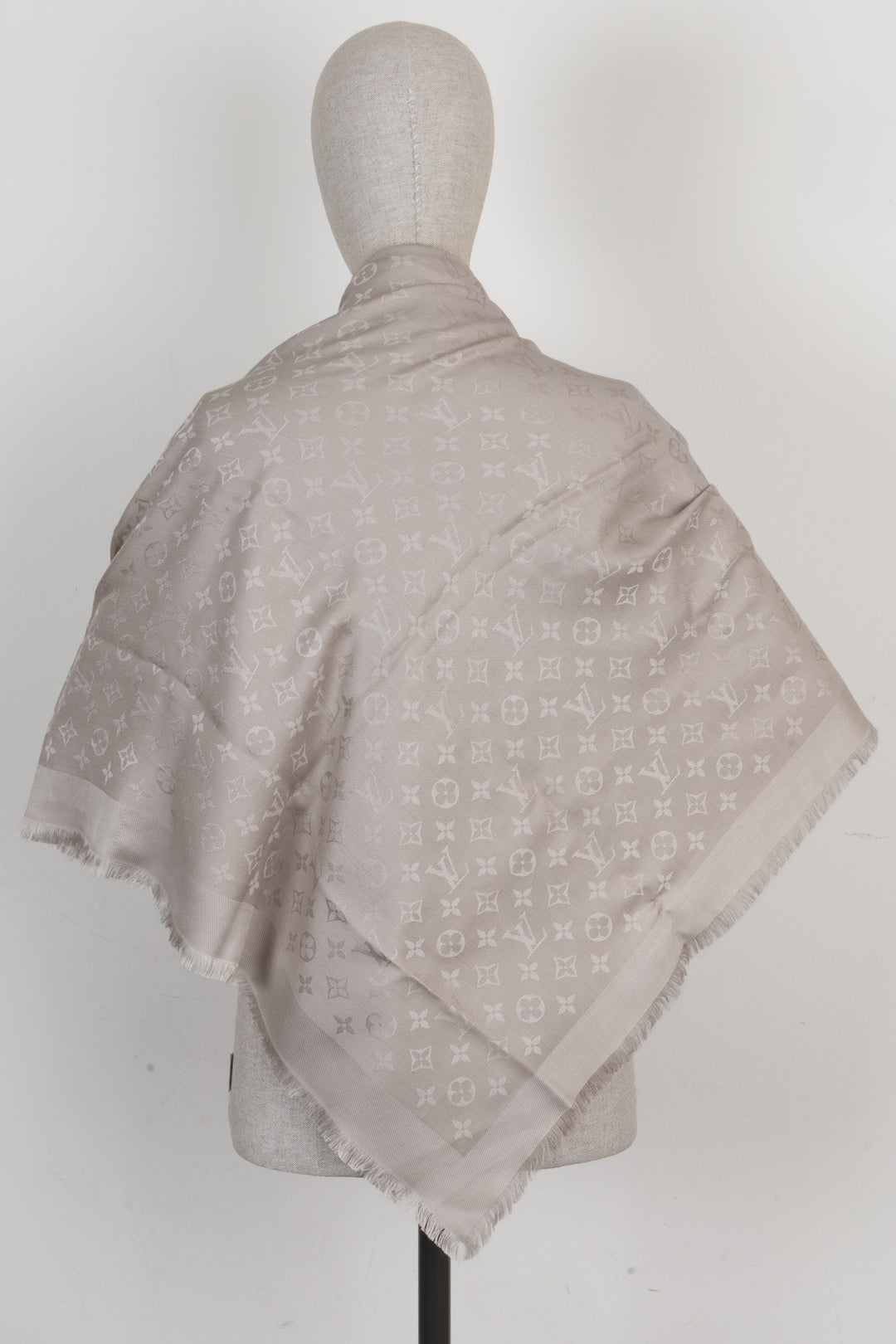 LOUIS VUITTON MNG Jacquard Scarf Silk Beige