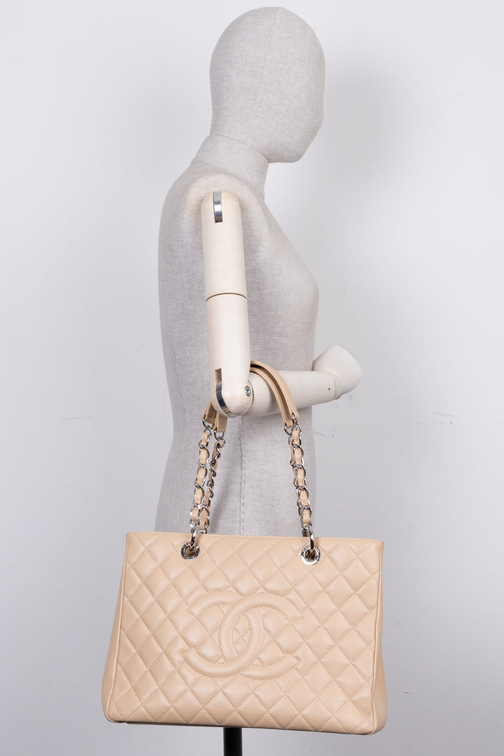 CHANEL GST Tote Bag Caviar Beige
