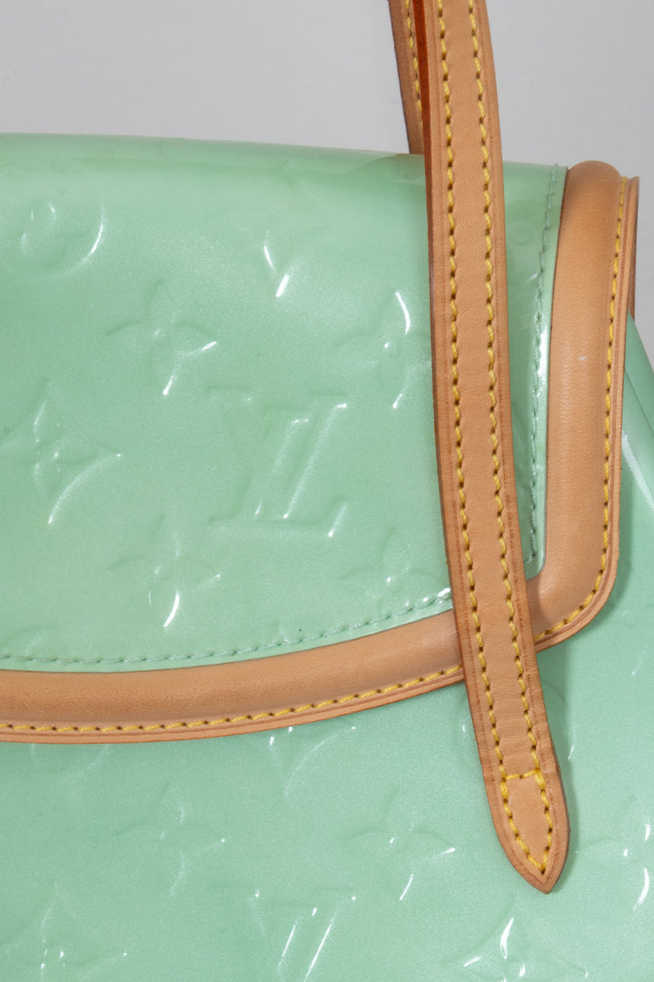 LOUIS VUITTON Sac Biscayne PM Monogram Vernis Vert Menthe