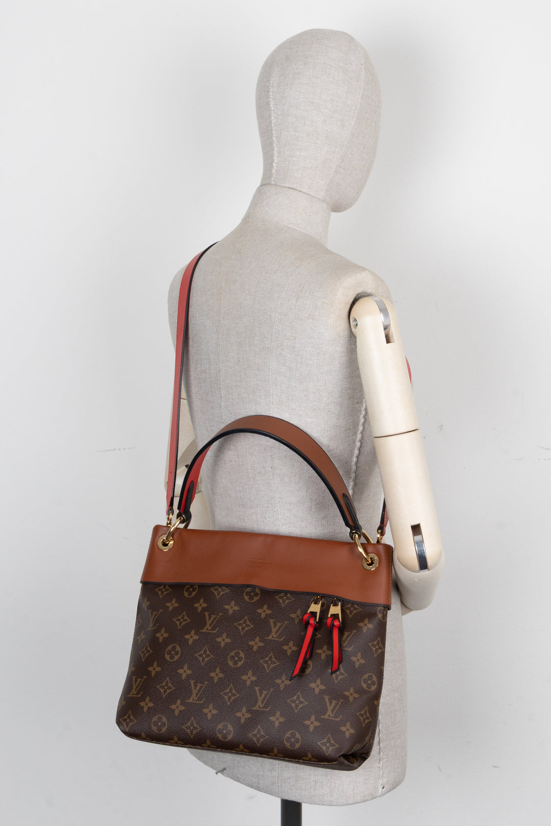 LOUIS VUITTON Tuileries Besace Bag MNG Canvas