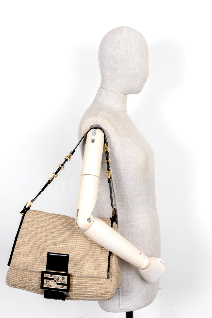 FENDI Mamma Baguette Bag Raffia Beige