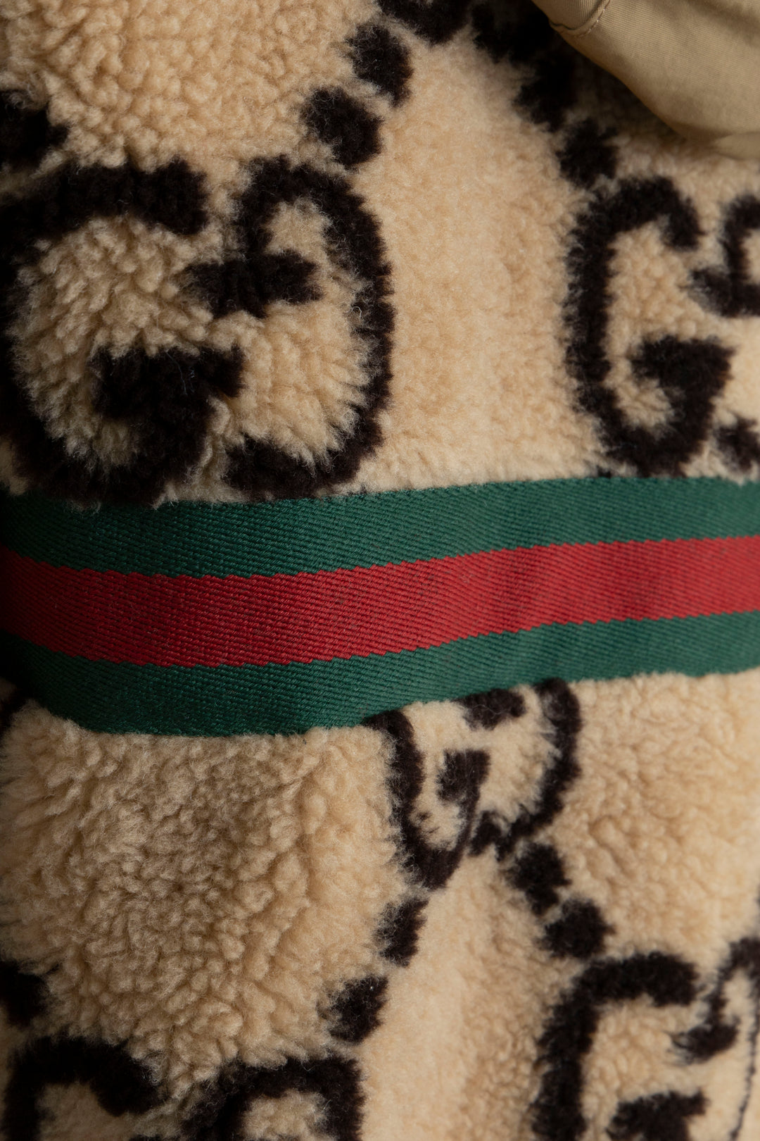 GUCCI Giant GG Hooded Jacket Shearling Wool Beige