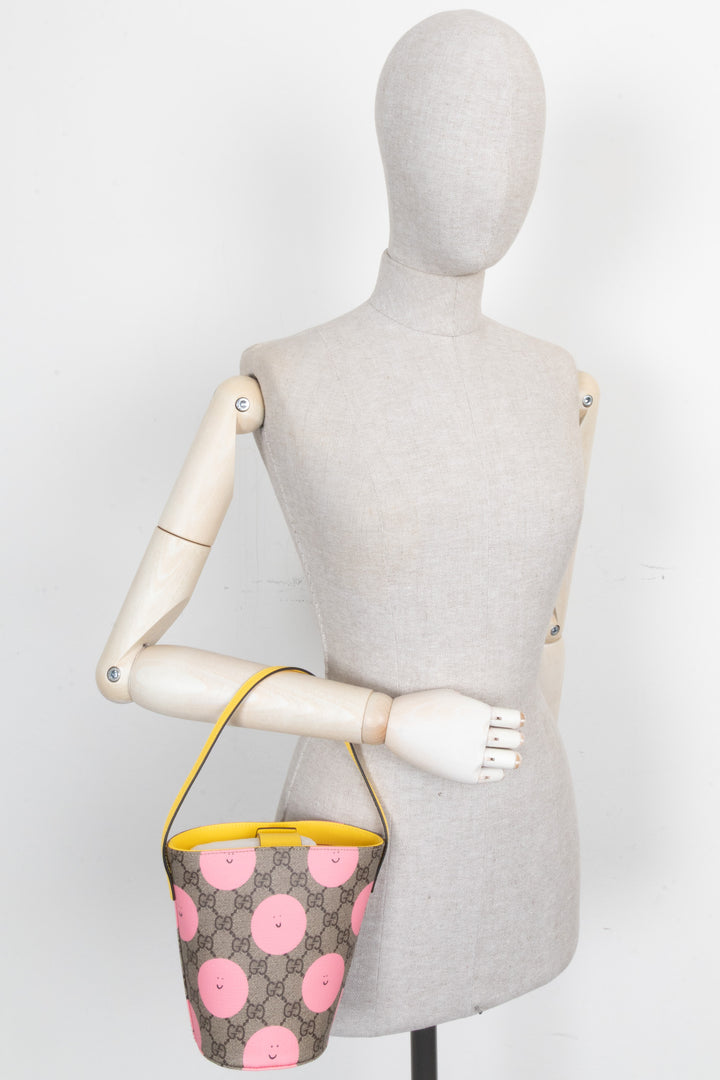 Sac GG Supreme Smile imprimé toile GUCCI rose jaune