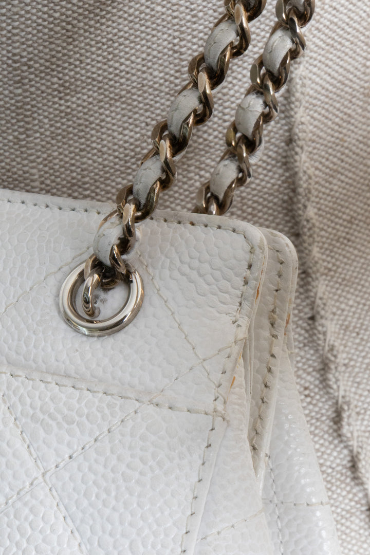 CHANEL Shoulder Bag Caviar White