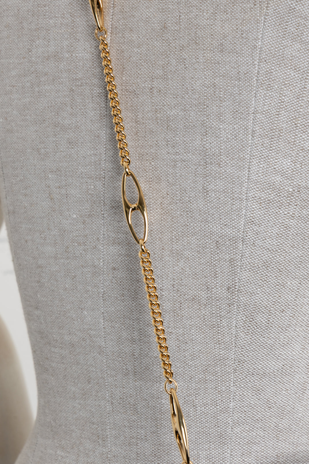 Sac à main GUCCI Sylvie 1969 Mini à poignée supérieure, noir verni