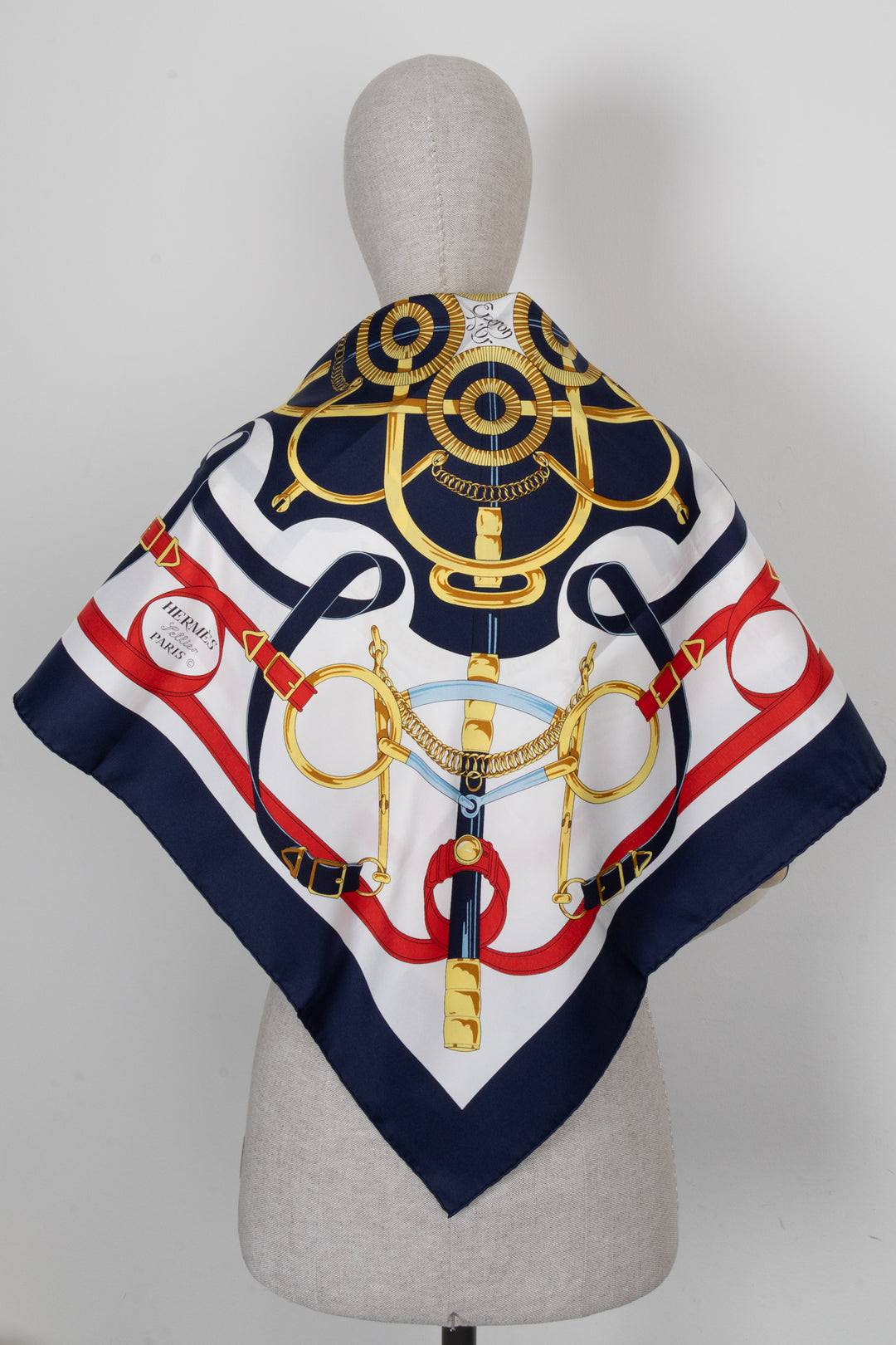 Foulard en soie HERMÈS Éperon d'Or 90 Bleu Rouge