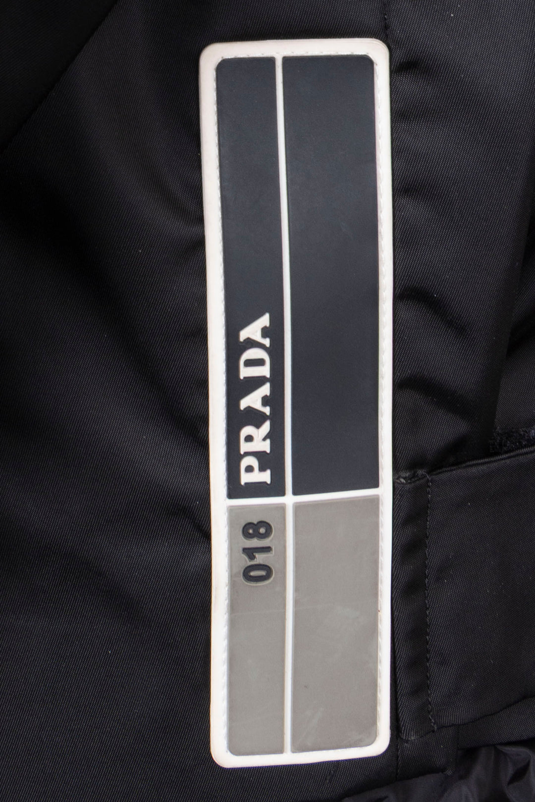 Veste Prada 2017 Re-Nylon 018 en nylon noir