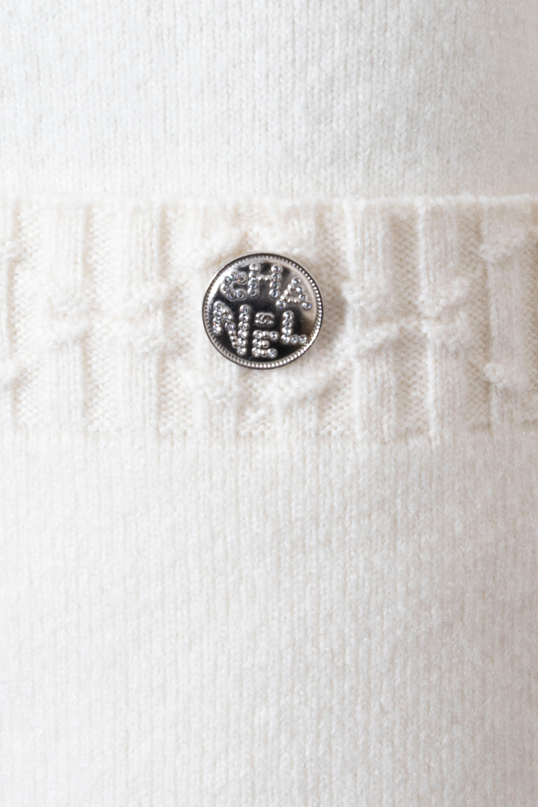 CHANEL 2021 Sleeveless Knit Dress Cashmere Off-White