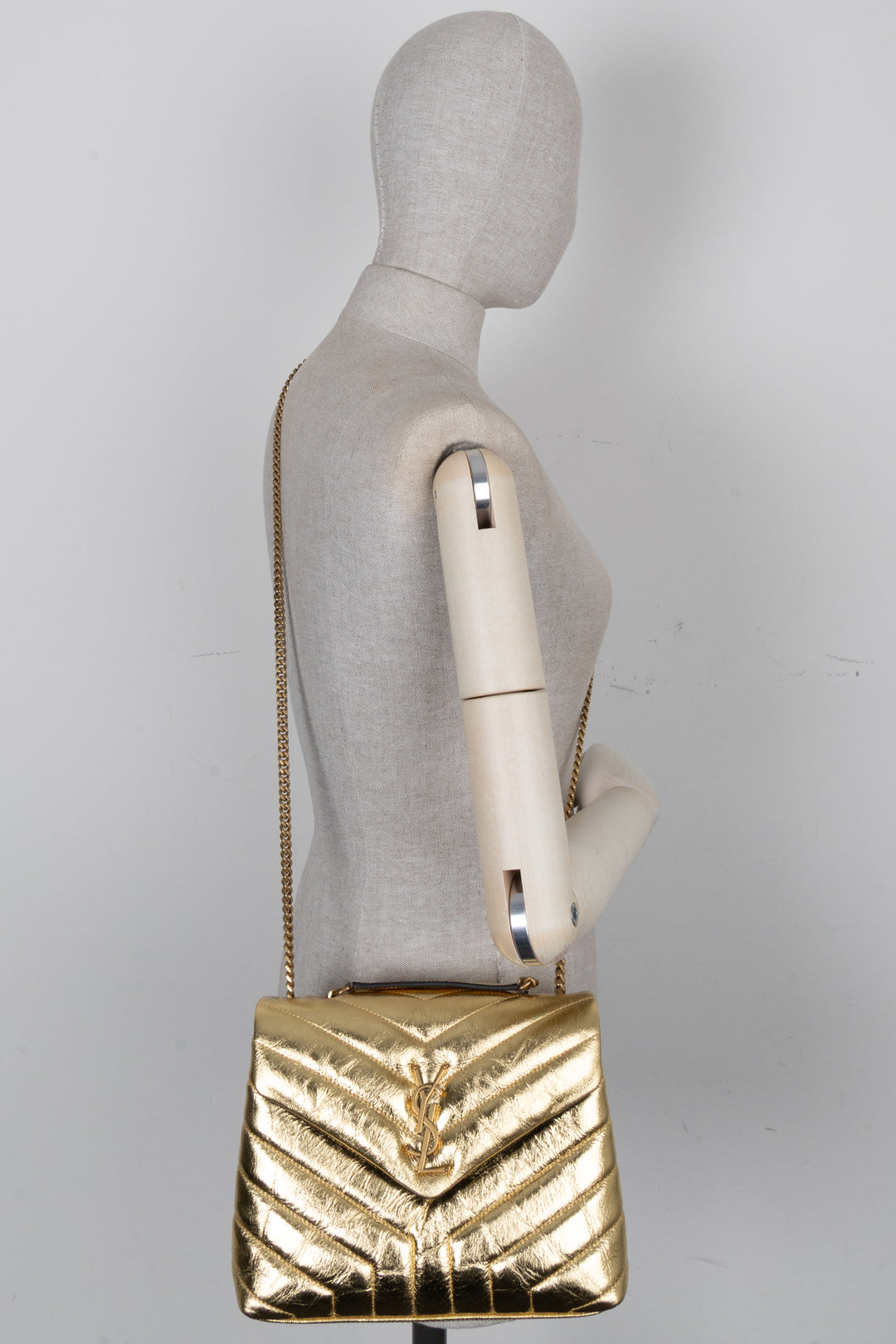 SAINT LAURENT Petit sac bandoulière Loulou Or