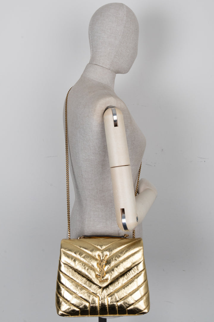 SAINT LAURENT Petit sac bandoulière Loulou Or