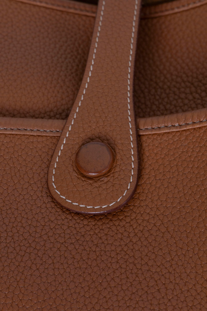 HERMÈS Evelyne PM Cuir Clemence Gold