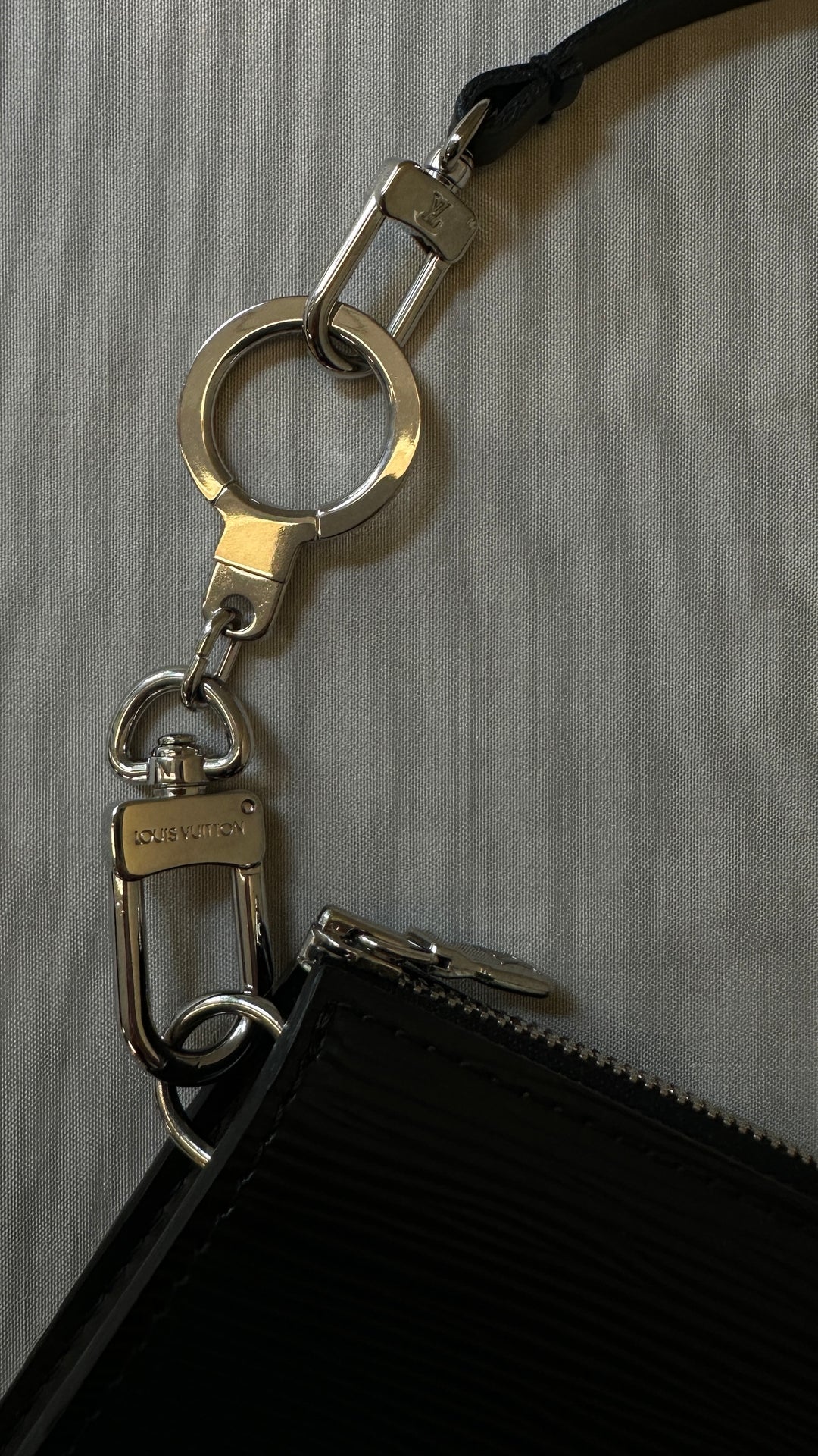 LOUIS VUITTON Pochette Handbag Epi Leather Black