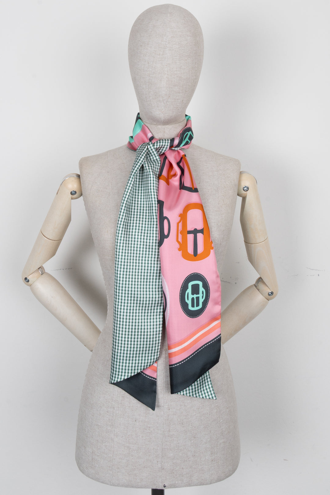 HERMÈS Bouclerie Maxi Twilly Menthe Pink