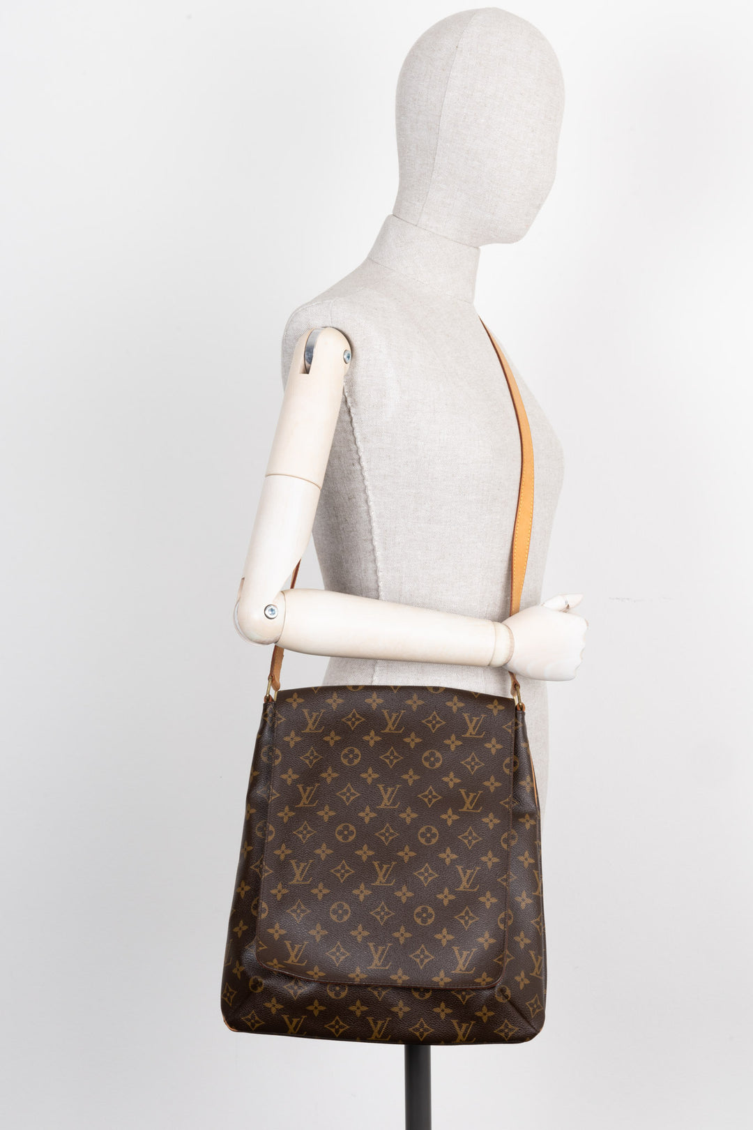 LOUIS VUITTON Salsa Messenger Bag MNG Canvas