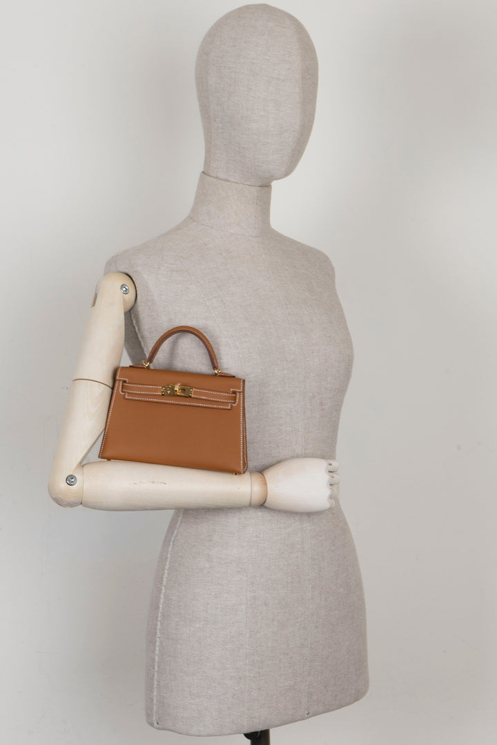 HERMÈS Mini Kelly Epsom Leather Gold